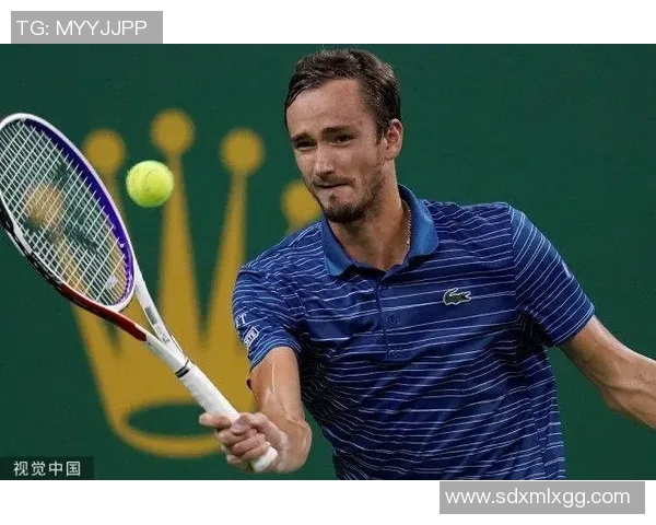 南京网球队以79分领跑大师赛积分榜争夺冠军的激烈竞争持续升温