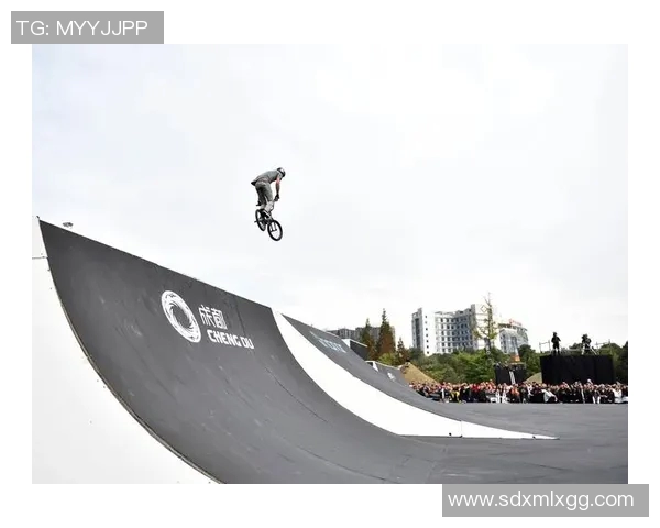 深入分析成都滑板队的盯防战术与比赛策略解析