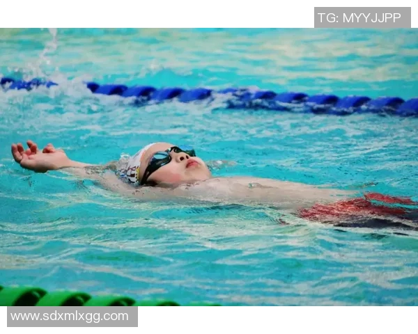 游泳运动员的坚持与突破：从池塘到奥运的成长历程与精神追求