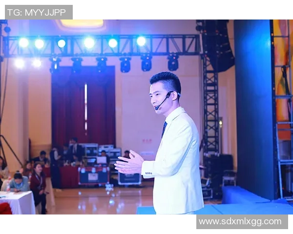 张芳专访：从职业选手到游戏解说的英雄联盟心路历程回顾